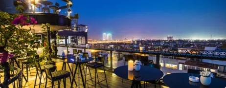 hn-the-rooftop-bar-webp